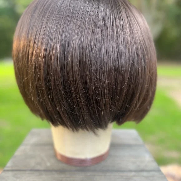 HAIR TOPPER RAQUEL WELSCH BOB WITH BANGS DARK BROWN - Picture 6 of 16